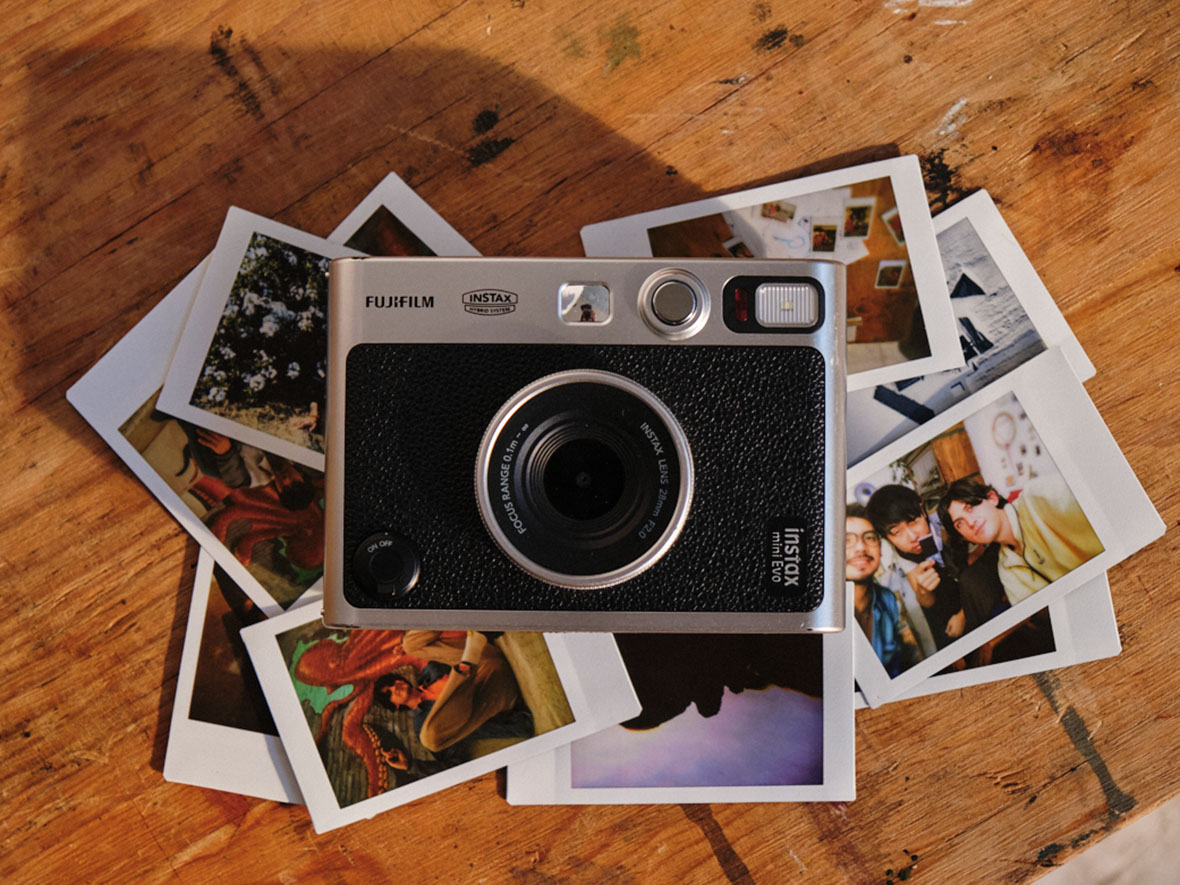 Review: Instax Mini Evo Review: Instax Mini Evo